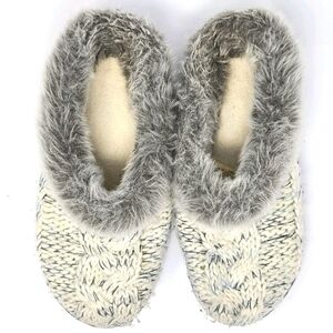 Dearfoam Fuzzy Slippers Size Medium 7-8